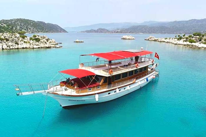 kaş günlük gezi teknesi